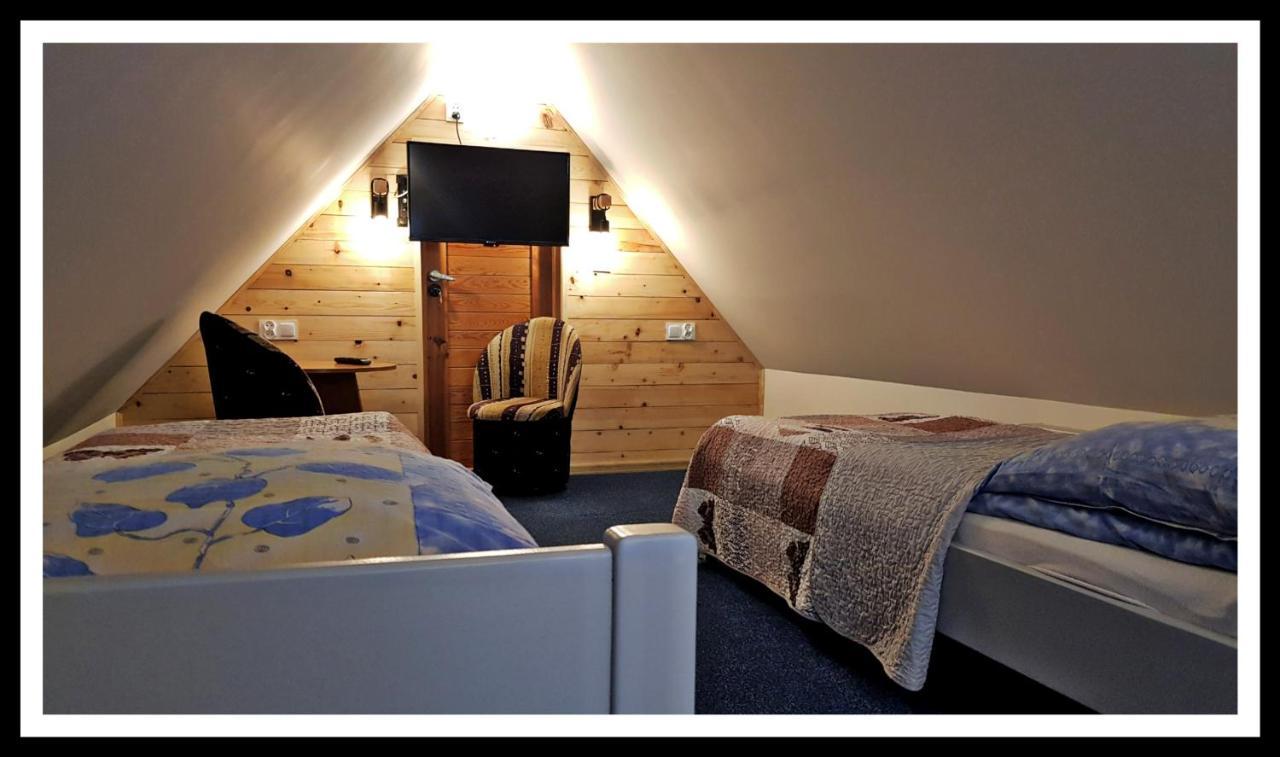 Bed and Breakfast Lesne Berdo Przyslup Тісна Екстер'єр фото